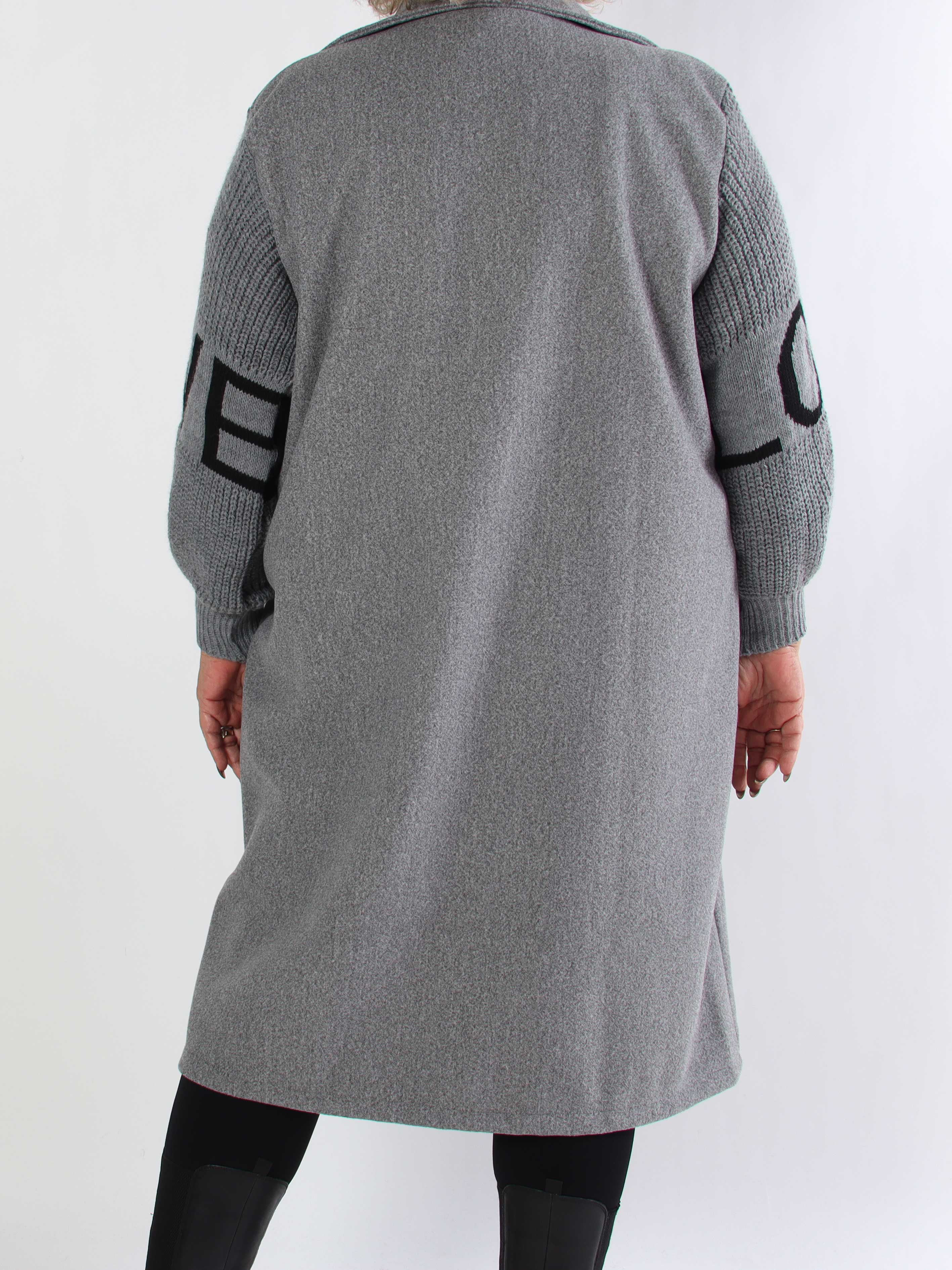 Debbie Midi - Fin plus size frakke med strikærmer